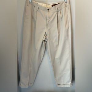 Eddie Bauer mens pants 38x30 (tag) Tan Ruston Wrinkle Free Pleated &Cuffed